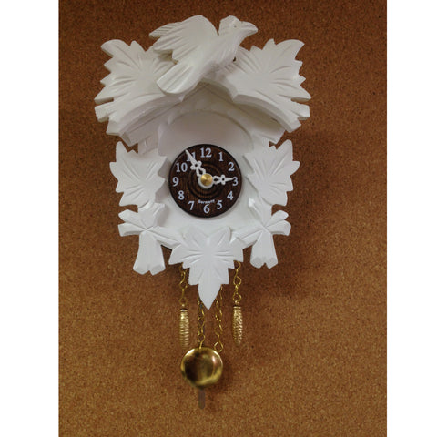Novelty 5 Leaf White 6"
